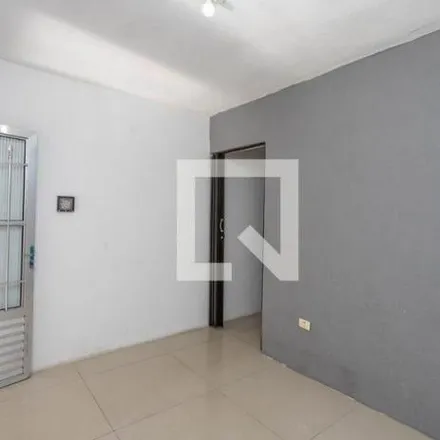 Rent this 1 bed house on Avenida Nossa Senhora das Vitórias in Centro, Diadema - SP