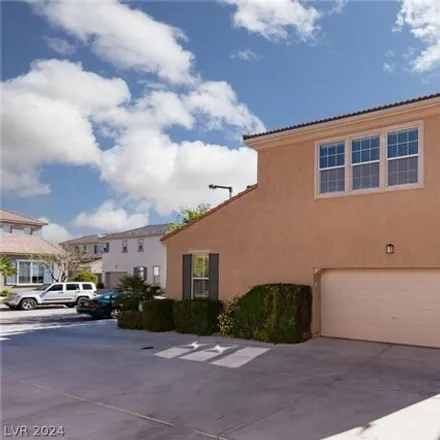 Image 3 - 10699 English Pine Court, Summerlin South, NV 89135, USA - House for sale