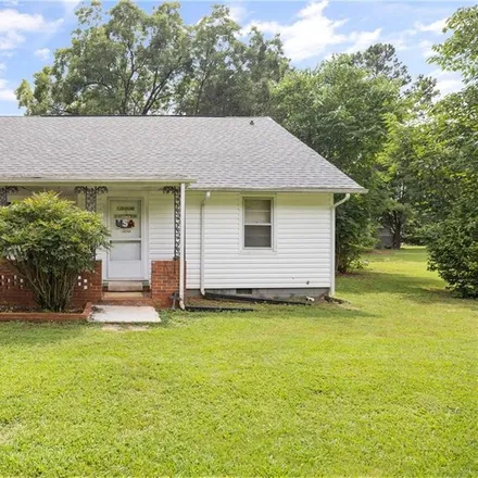 Buy this 2 bed house on 1014 Edgemont Road in Guilford County, NC 27406