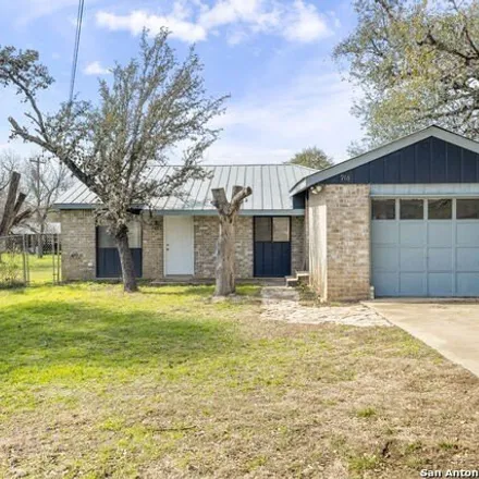 Image 1 - 748 Fifth Street, Comfort, TX 78013, USA - House for sale