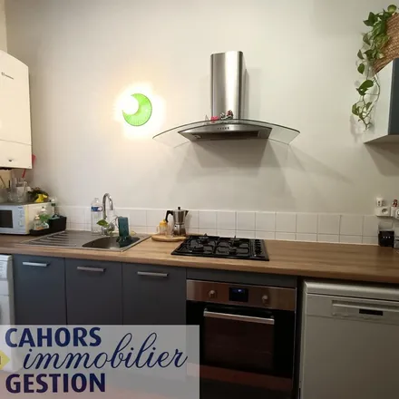 Image 4 - 61 Rue Fondue Basse, 46000 Cahors, France - Apartment for rent