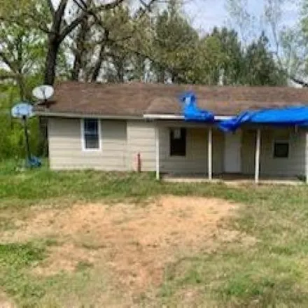 Buy this 3 bed house on 1606 Waterloo Road in Russellville, AL 35653