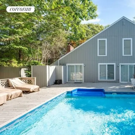 Rent this 4 bed house on 6 Orchard Lane in East Hampton, Springs