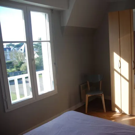 Rent this 2 bed apartment on 35400 Saint-Malo