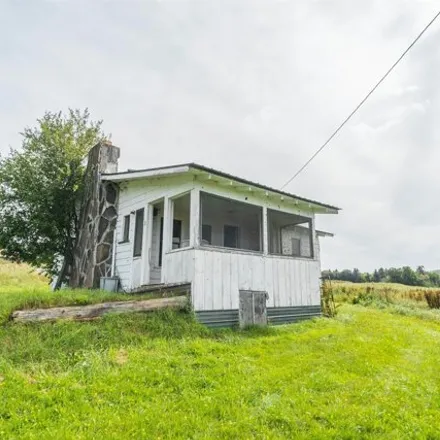 Image 5 - Lacross Ln Unit Cabin2, Vermont, 05860 - House for sale