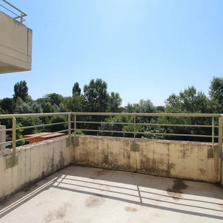 Rent this 2 bed apartment on 24 Avenue Maurice Bourgès-Maunoury in 31200 Toulouse, France