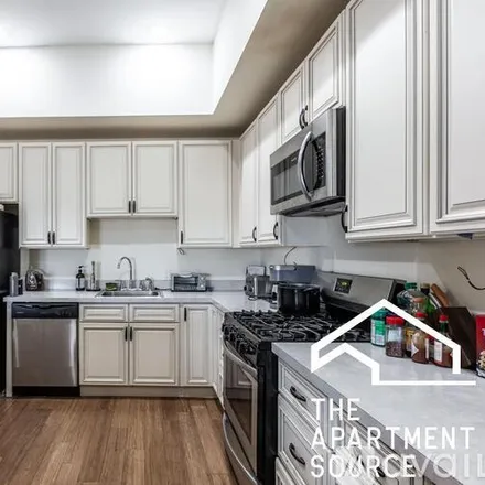 Rent this 3 bed apartment on 2358 N Clybourn Ave