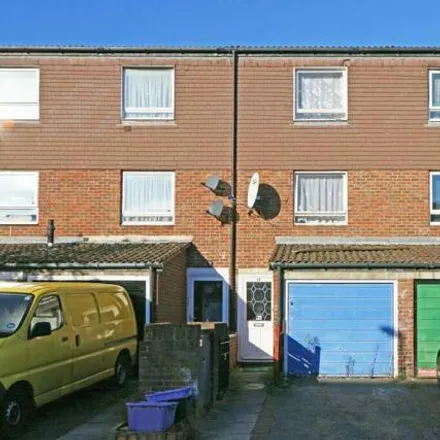 Buy this 3 bed townhouse on Fleming Mead in London, CR4 3LU