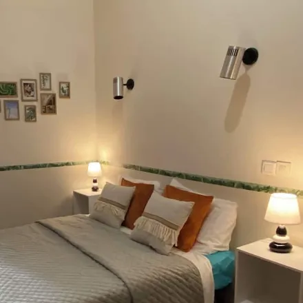 Rent this 1 bed house on 34480 Saint-Geniès-de-Fontedit