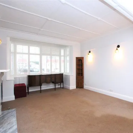 Image 3 - Thalassa Road, Worthing, BN11 2HJ, United Kingdom - Duplex for rent