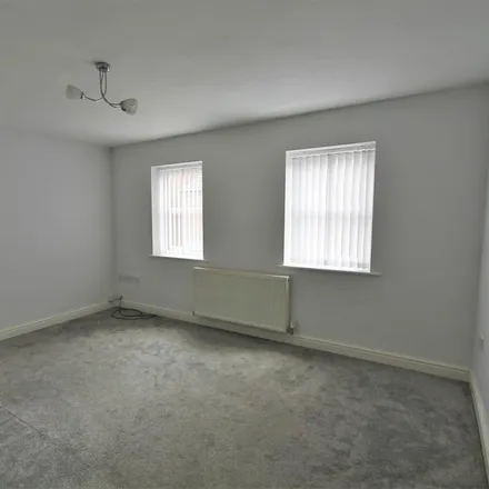 Image 3 - 46 Lewis Street, Crewe, CW2 7QS, United Kingdom - Apartment for rent