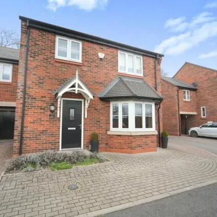 Buy this 4 bed duplex on Long Acre Drive in Stratford-upon-Avon, CV37 9RD