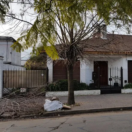 Buy this studio house on Claudio León Sempere 1078 in Burzaco, Argentina