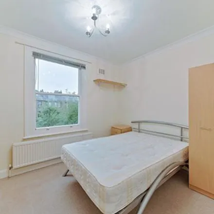 Image 5 - Brook Road, North Circular Road, London, NW2 7TE, United Kingdom - Apartment for rent