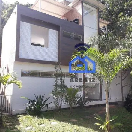 Buy this 2 bed house on Rua Um in Portal da Fazendinha, Caraguatatuba - SP