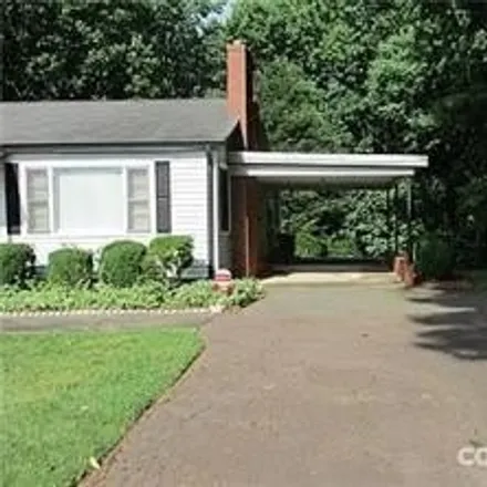Image 2 - 690 Brookdale Drive, Statesville, NC 28677, USA - House for rent