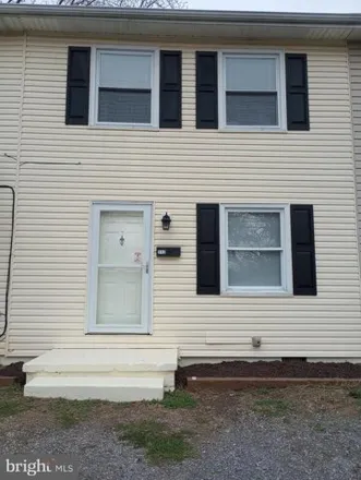 Buy this 3 bed townhouse on 737 West 13th Street in Front Royal, VA 22630