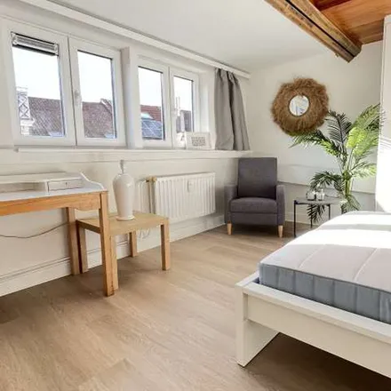 Rent this 1 bed apartment on Rue de la Brasserie - Brouwerijstraat 110 in 1050 Ixelles - Elsene, Belgium