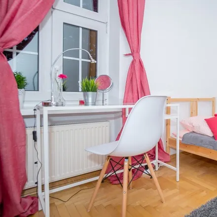 Rent this 3 bed room on St Mary’s Church in Podkramarska, 80-834 Gdansk