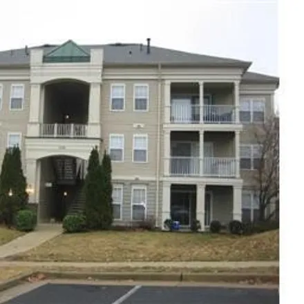 Rent this 2 bed apartment on 1031 Gardenview Loop in Woodbridge, VA 22191