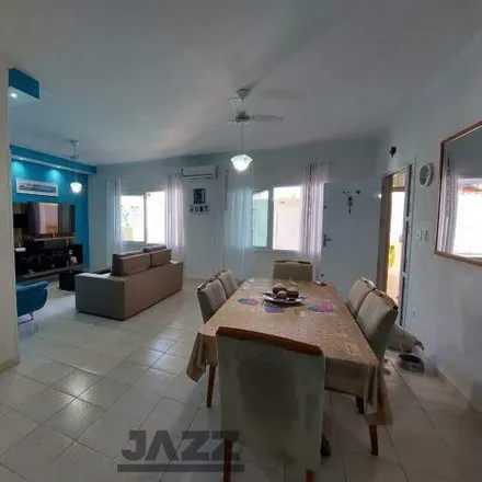 Buy this 5 bed house on Avenida Presidente Costa e Silva 256 in Boqueirão, Praia Grande - SP