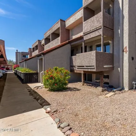 Image 2 - 2040 South Longmore, Mesa, AZ 85202, USA - Condo for sale