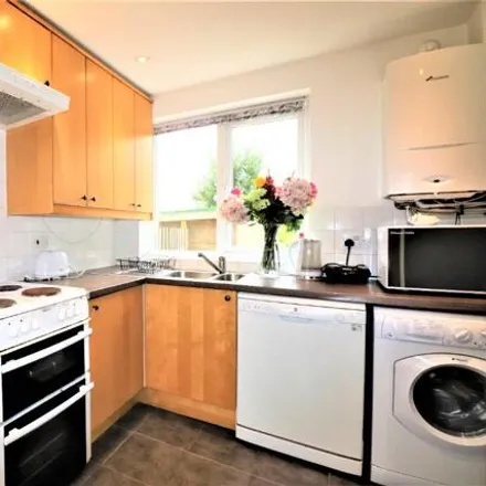 Rent this 5 bed house on Leahurst Crescent in Harborne, B17 0LG