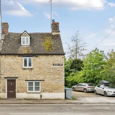 Buy this 2 bed townhouse on West End in Witney, OX28 1NF