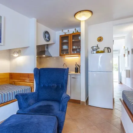 Image 2 - Jelsa, Split-Dalmatia County, Croatia - Apartment for rent
