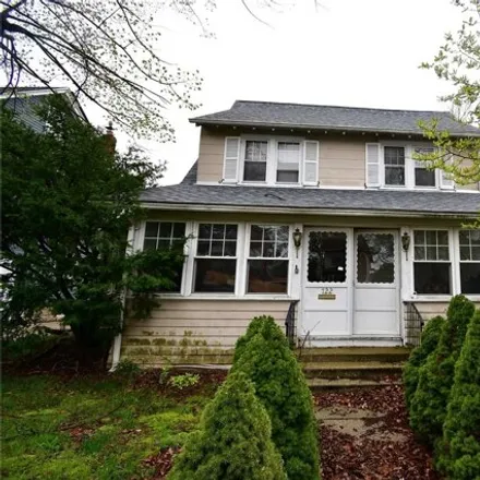 Buy this 3 bed house on 722 Silver Lake Place in Baldwin, NY 11510