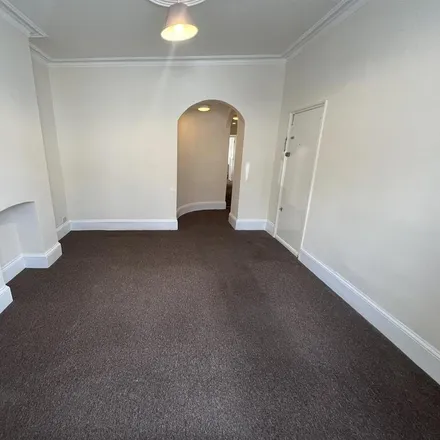 Image 4 - Roundwood Road, London, NW10 9UN, United Kingdom - Apartment for rent