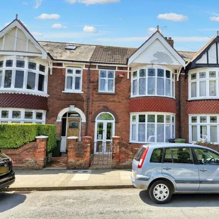 Buy this 3 bed townhouse on Kensington Road in Portsmouth, PO2 0EA