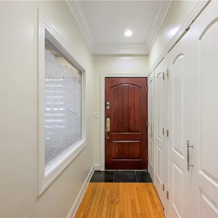 Image 2 - 1431 East 7th Street, New York, NY 11230, USA - House for sale