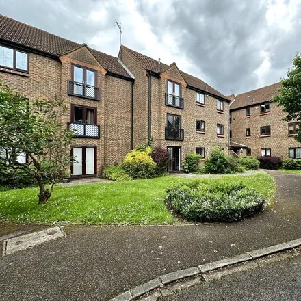 Rent this 1 bed apartment on Halsey Road in Watford, WD18 0GX