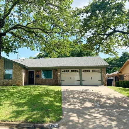 Buy this 3 bed house on 1784 Signet Drive in Euless, TX 76040