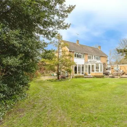 Buy this 6 bed house on Maidstone Road in Hadlow, TN11 0HP