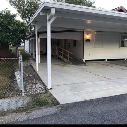 Buy this 3 bed house on 1051 People Street in Thibodaux, LA 70301