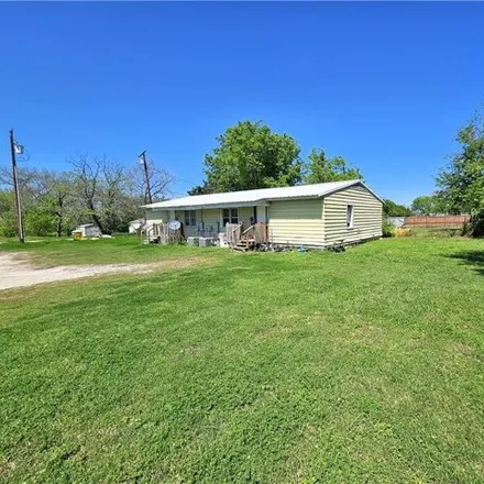Image 3 - 364 North Dallas Street, Groesbeck, TX 76642, USA - House for sale