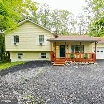 Rent this 5 bed house on 108 Dorchester Dr in Bushkill, Pennsylvania