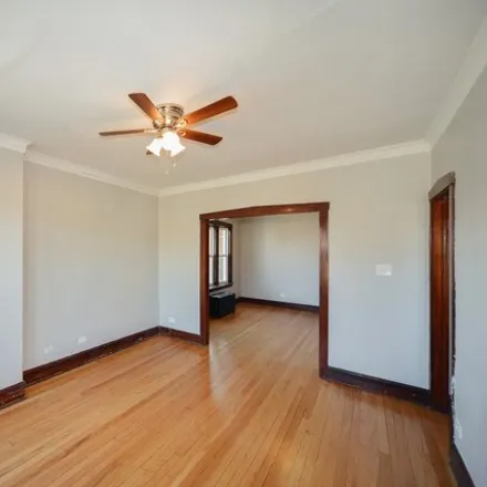 Image 3 - 4101 West Barry Avenue, Chicago, IL 60641, USA - House for rent