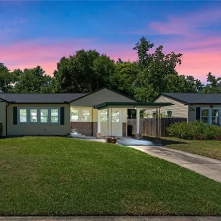 Buy this 3 bed house on 921 Hampton Avenue in Orlando, FL 32803