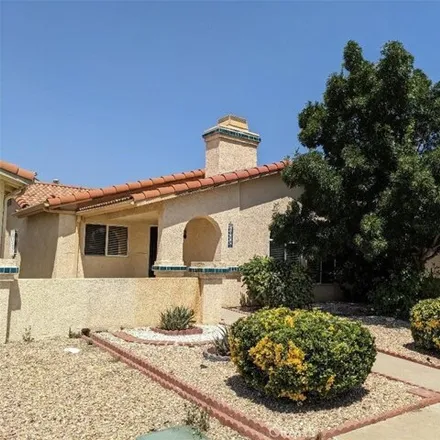 Buy this 2 bed house on 1009 Encanto Dr in San Jacinto, California