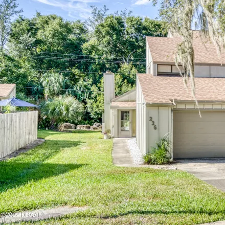 Buy this 3 bed townhouse on 226 Pine Cone Trail in Ormond Beach, FL 32174