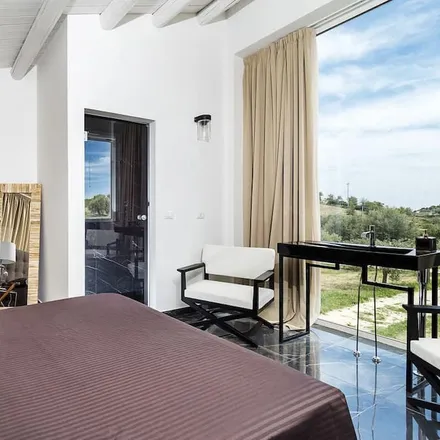 Rent this 5 bed house on Avola in Circonvallazione di Avola, 96011 Avola SR