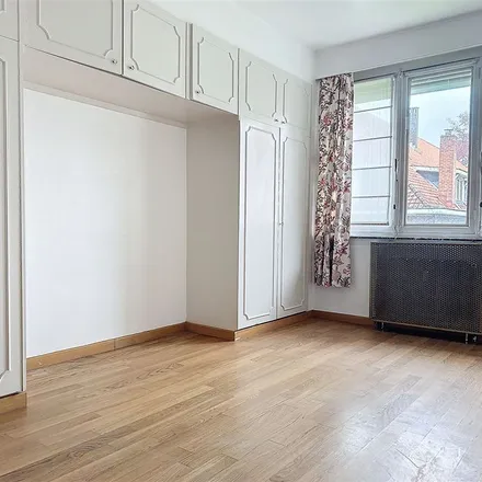 Rent this 1 bed apartment on Avenue des Grenadiers - Grenadierslaan 50 in 1050 Ixelles - Elsene, Belgium