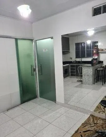 Buy this 2 bed house on Rua Rio Curuça in Armando Mendes, Manaus - AM