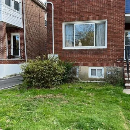 Rent this 2 bed apartment on 123 Oakridge Avenue in Avondale, Nutley