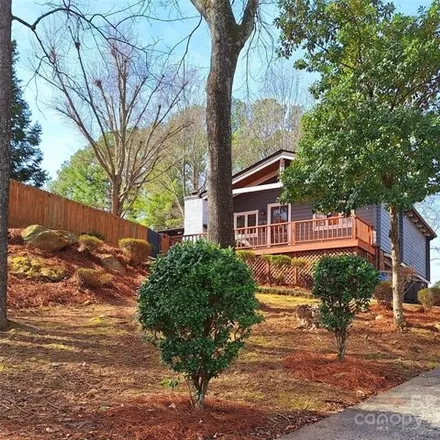 Buy this 3 bed house on 5032 Edgefield Drive in Pine Dale Manor, Winston-Salem