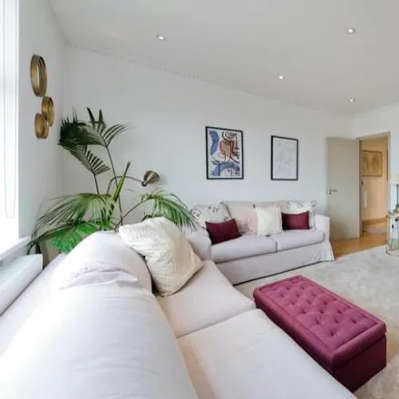 Rent this 1 bed apartment on Drayton Gardens in London, London