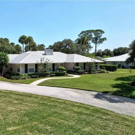 Image 2 - 366 33rd Avenue Southwest, Indian River County, FL 32968, USA - House for sale